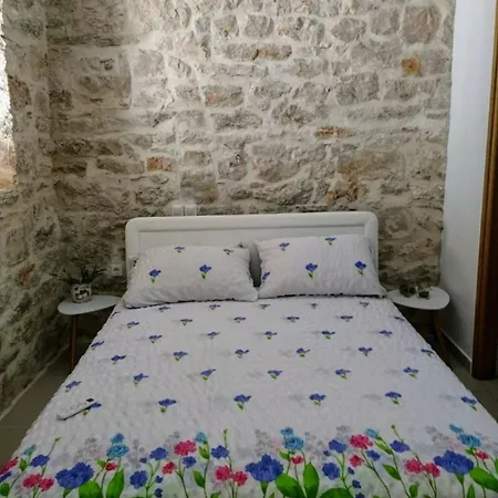Vidacak Apartment Tisno
