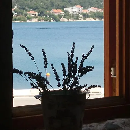 Vidacak * Tisno
