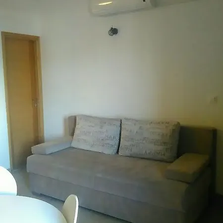 Vidacak Apartment Tisno